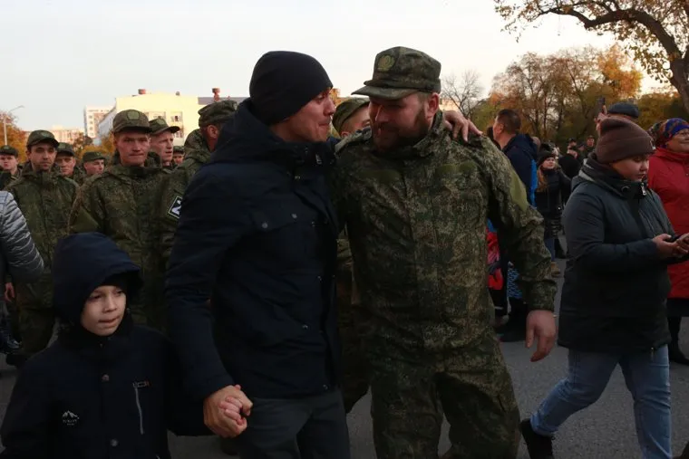 Отправка мобилизованных. Тюмень 