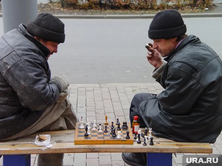 «Пьют от безысходности», — полагают пользователи