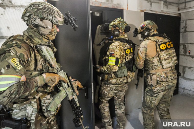 ФСБ и полиция раскрыли в ЯНАО крупное мошенничество в страховой компании  