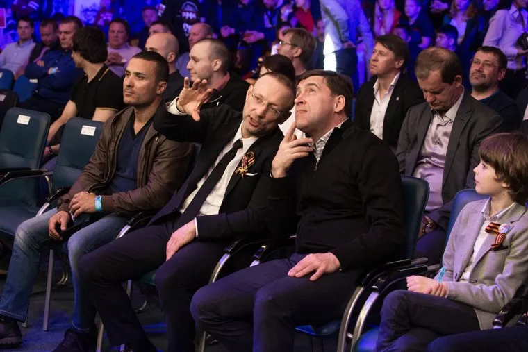 Турнир по боксу и ММА в ДИВСе. Екатеринбург, алтушкин игорь, куйвашев евгений