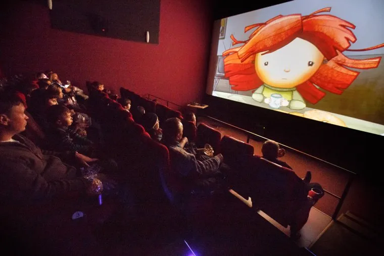 Предпоказ мультфильма "Анина: история самого необычного наказания" в кинотеатре. Екатеринбург