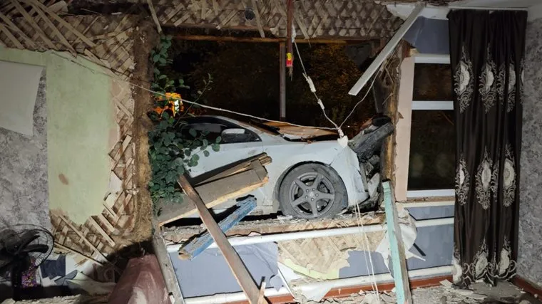 В результате аварии пострадал водитель авто