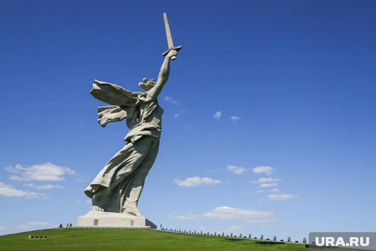 Путин уточнил, что вопрос о переименовании Волгограда должен решаться на региональном уровне