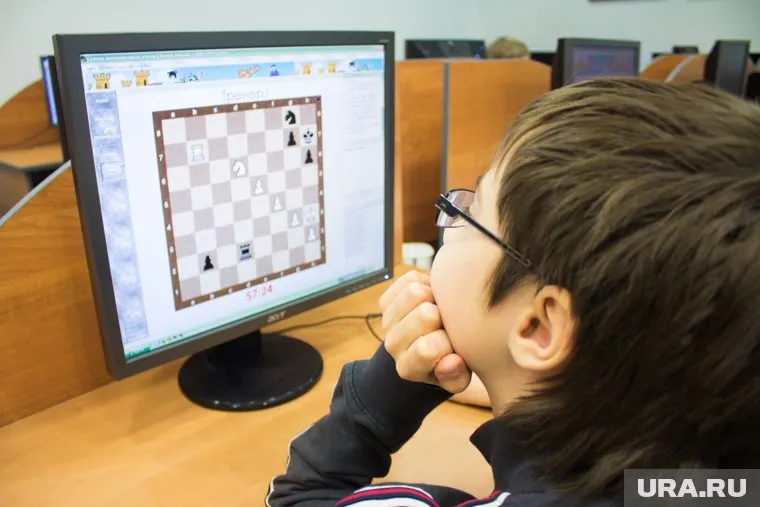 Внешкольных занятий лишатся десятки тысяч зауральских ребят