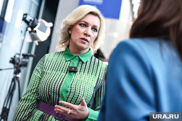 По словам Захаровой, называть происходящее на Украине просто коррупцией — недостаточно