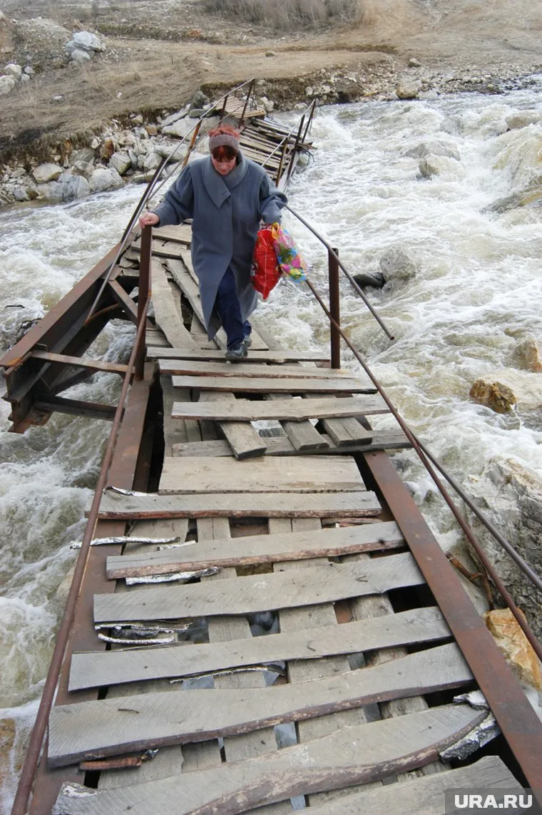 Метеорологи предрекают затопление мостов и земель (архивное фото)