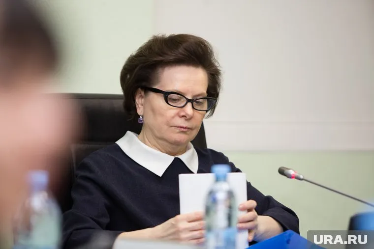 Югорские мэры в панике ждут массовых увольнений.
Главный вопрос — кто из градоначальников следующий?