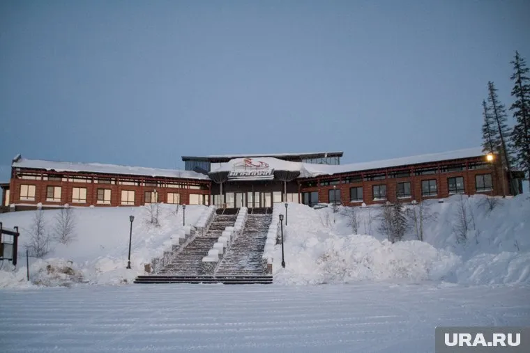 На торги по продаже главного корпуса спорткомплекса «Ямалкан» никто не заявлися