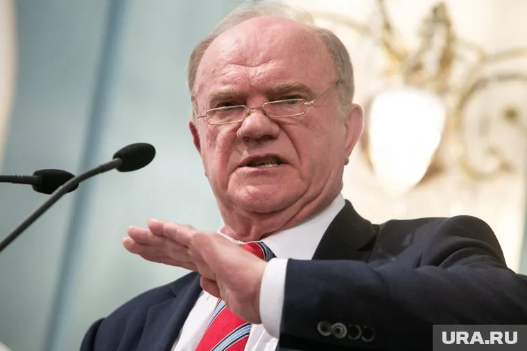 Лидер КПРФ заступился за тюменского депутата Юрия Юхневича