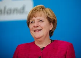 Меркель объяснила продление санкций против России