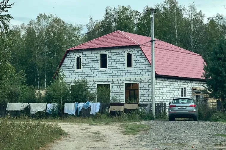 Цыгане. Керамзитный поселок. Курган