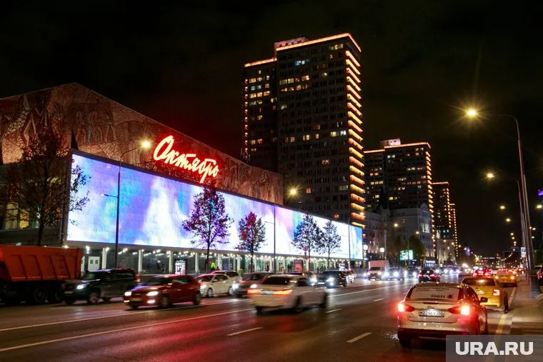 Символично, что московская премьера нашумевшего фильма о последнем русском царе состоялась в кинотеатре «Октябрь»