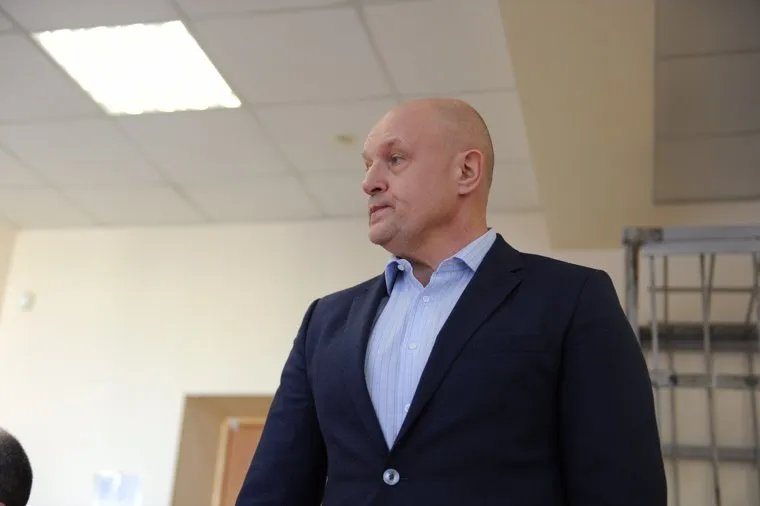 Суд Давыдов необр