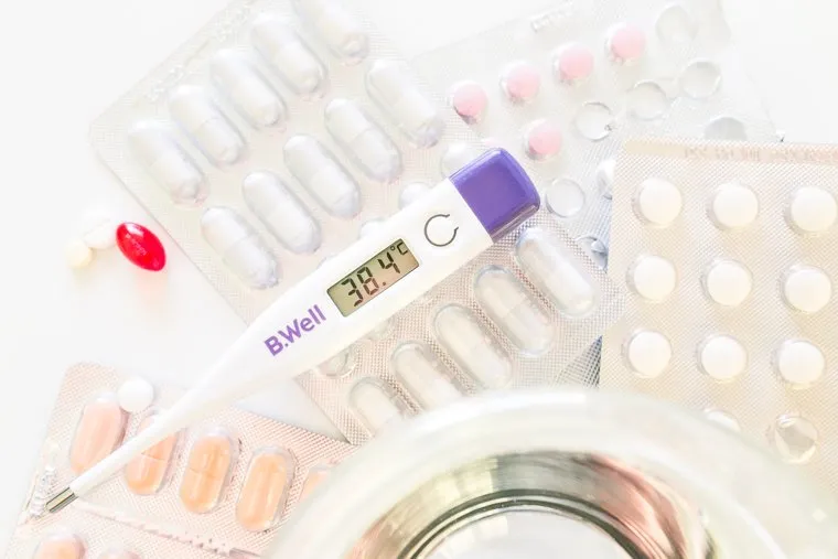 Клипарт Температура и лекарства. Тюмень