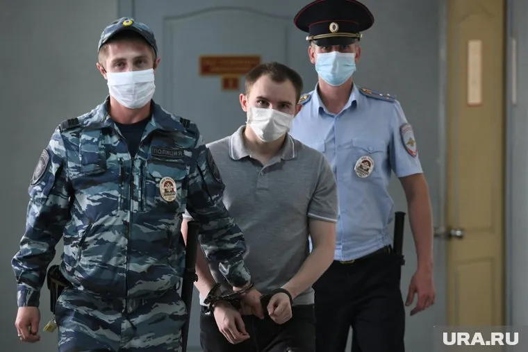 Жертва насильника вызвала полицию по его собственному мобильнику