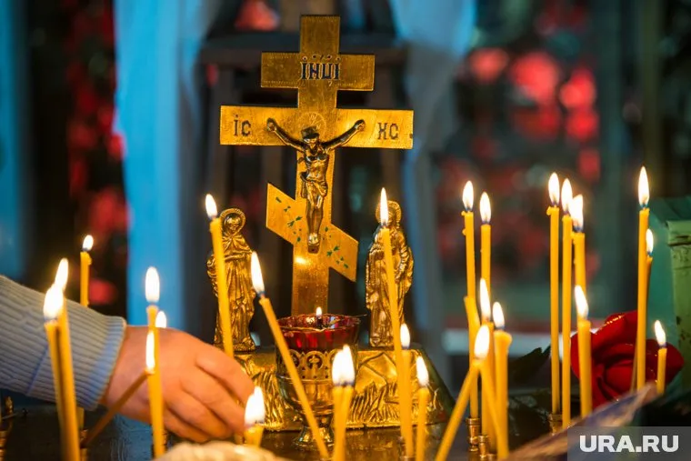 Богослужения в храмах начнутся в полночь 7 января