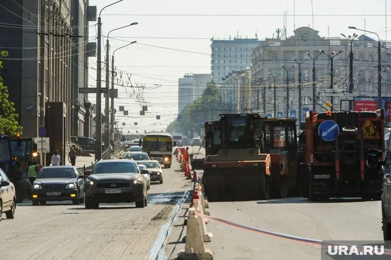 Чиновники обещают, что дорожники разберутся между собой к началу ремонтного сезона