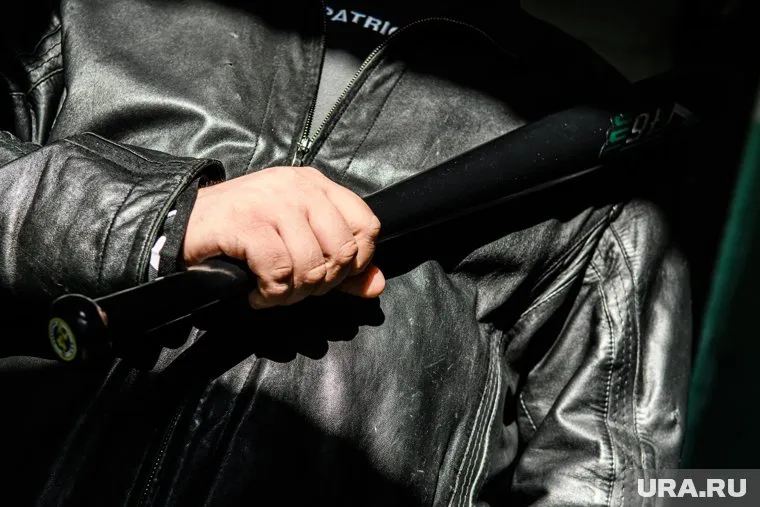 Илья Чиж рассказал, что вечером на него напала компания незнакомых людей