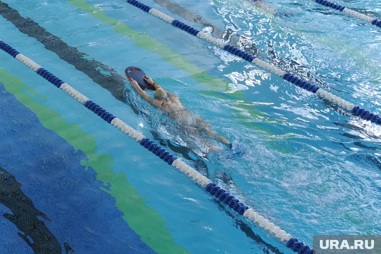 Посетители бассейна были оперативно эвакуированы