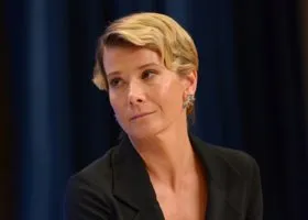 Три гражданства, брак с Кончаловским и империя на миллиард: все о Юлии Высоцкой