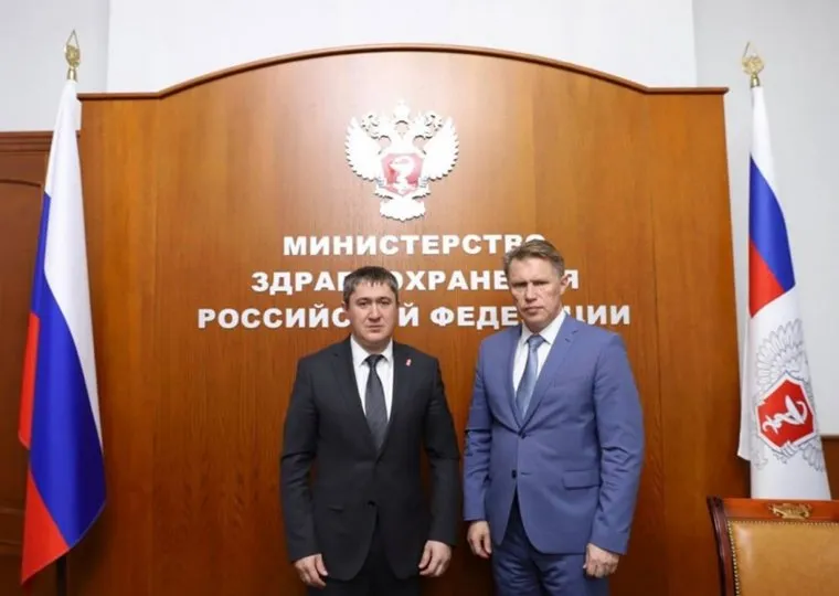 Махонин поблагодарил главу Минздрава Мурашко за помощь в строительстве кампуса