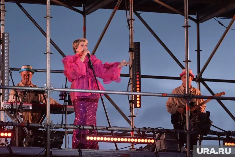 Ева Польна выступила в Перми