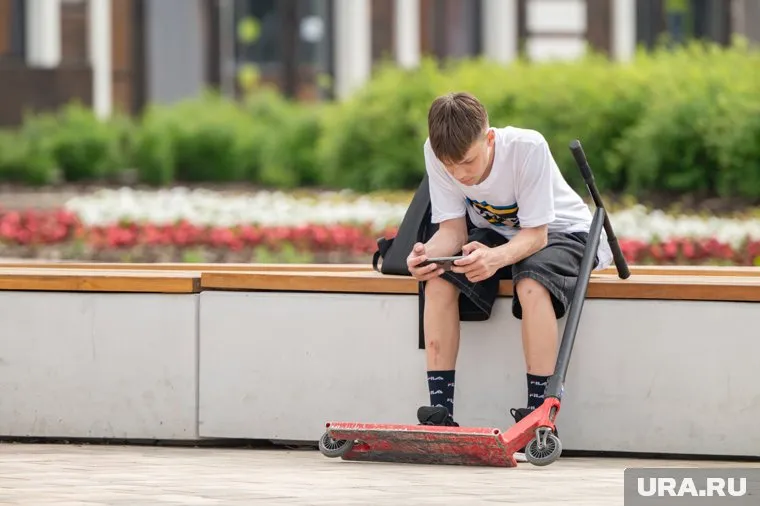 Молодежь втягивают в опасные игры и мошеннические схемы