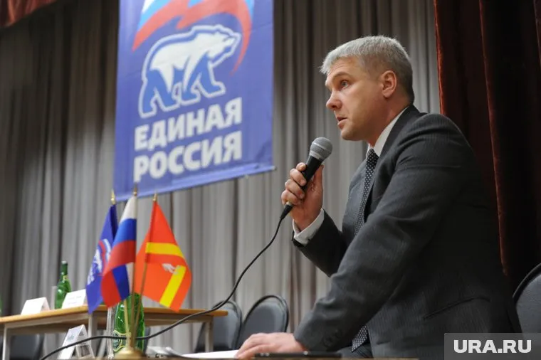 Партийная карьера Юрия Панова прервана по решению Москвы