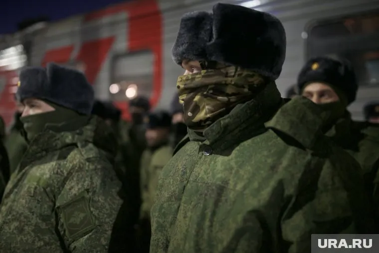 Вероятность повышения призывного возраста в 2023 году — нулевая, отметил Андрей Картаполов