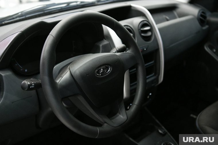 В Челябинске по цене зимней покрышки распродают целый автопарк. Скрин