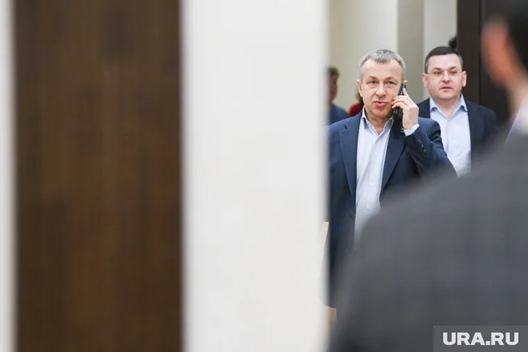 Сергей Павленко проводил такие встречи и в прошлом году, но в этот раз повод — наисерьезнейший