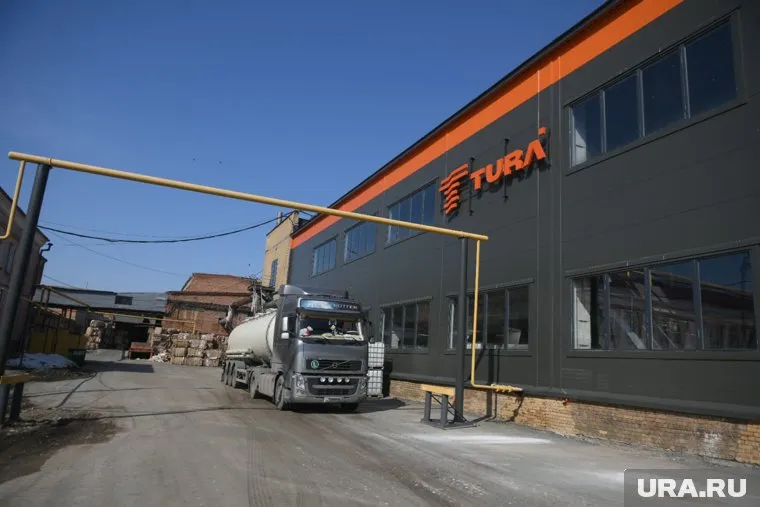 Дмитрий Русаков считает, что увеличение мощностей позволит выпускать вдвое больше бумаги