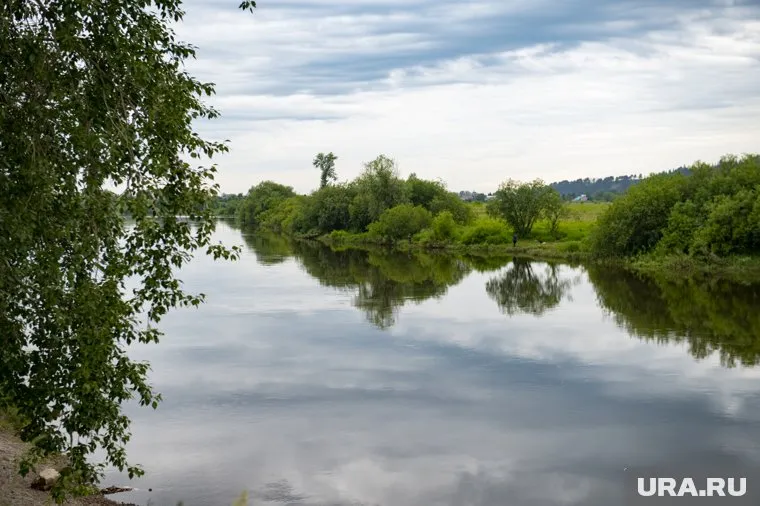 До этого из воды достали тела супруга и ребенка женщины