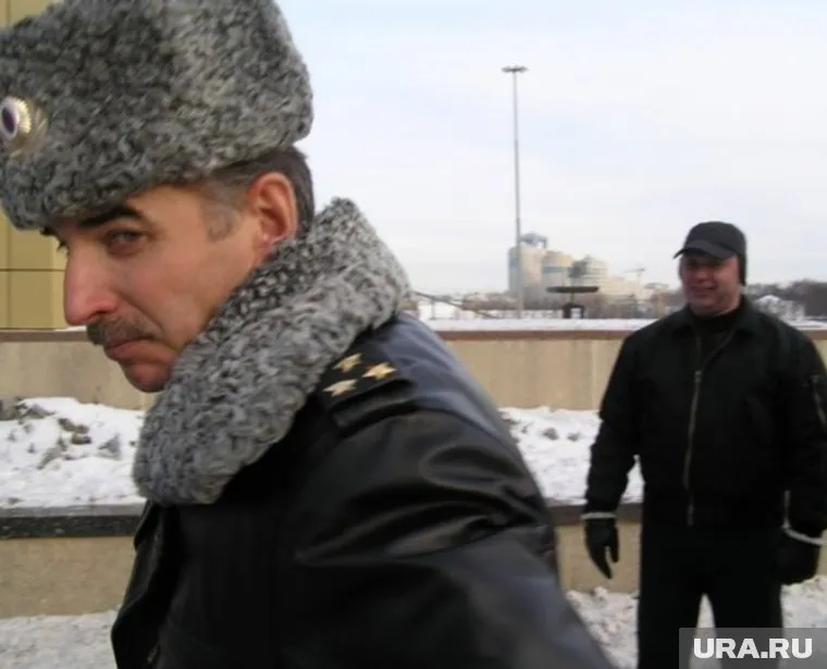 Это последний кадр, который смог сделать Басок на свой фотоаппарат в ходе инцидента с Деминым.