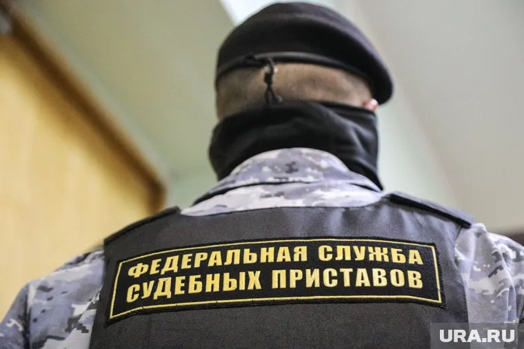 Приставы проводят изъятие имущества Алексея Хотина в доход государства, сообщили в ФССП России