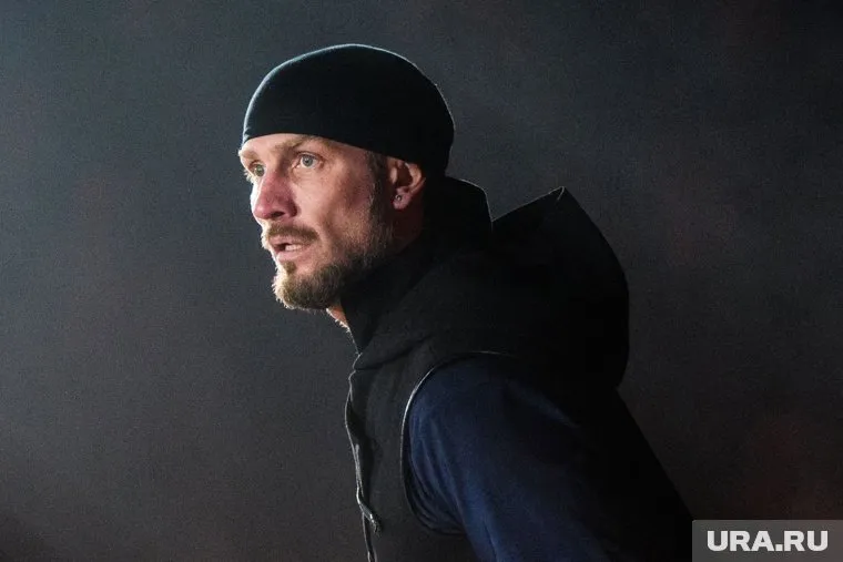 Роману Костомарову ампутировали кисть руки