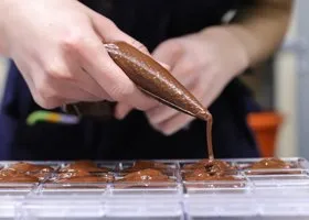 Цены на популярные сладости вырастут до 20% в России