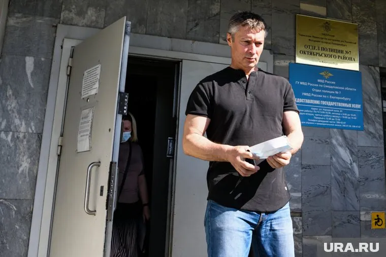 Евгению Ройзману сократили срок ареста до одних суток