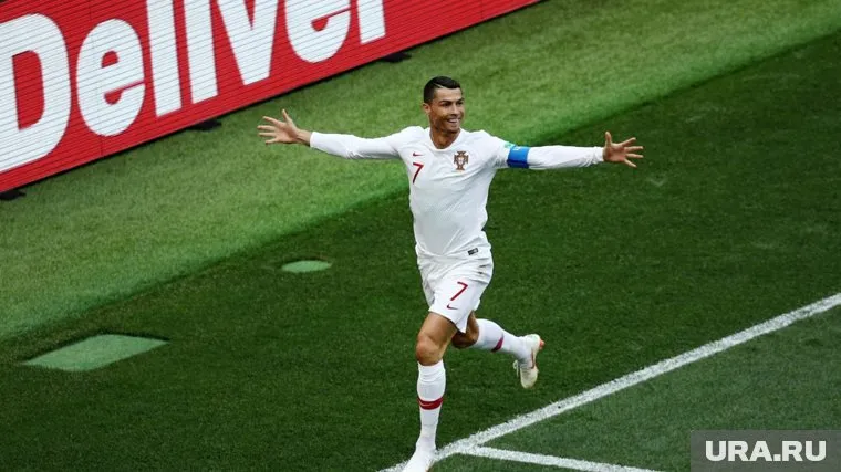 Лучший футболист мира выбрал другой клуб