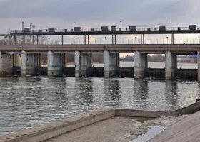 «Страна»: ВСУ подорвали дамбу в селе Приволье в ДНР