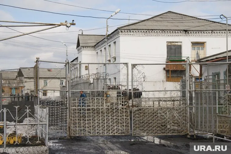 В Сеть утекло новое видео о жизни Цеповяза в колонии строгого режима