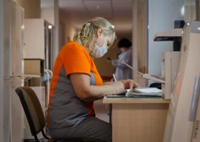 В Госдуме напомнили об увеличении больничных выплат со следующего года