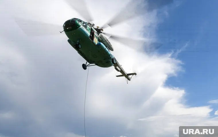 Ми-8 совершил жесткую посадку в лесном массиве