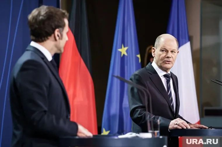 Олаф Шольц недостаточно помогает Киеву из-за страха перед Россией, считает Ян Липавский