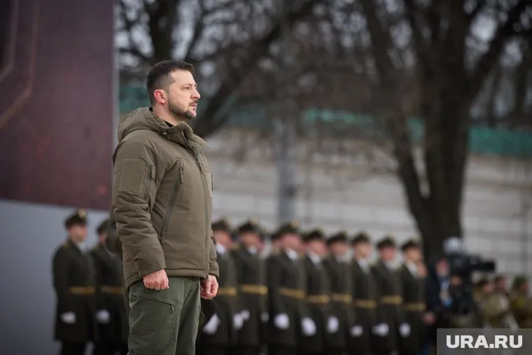 Владимиру Зеленскому сообщили о последствиях применения снарядов с обедненным ураном
