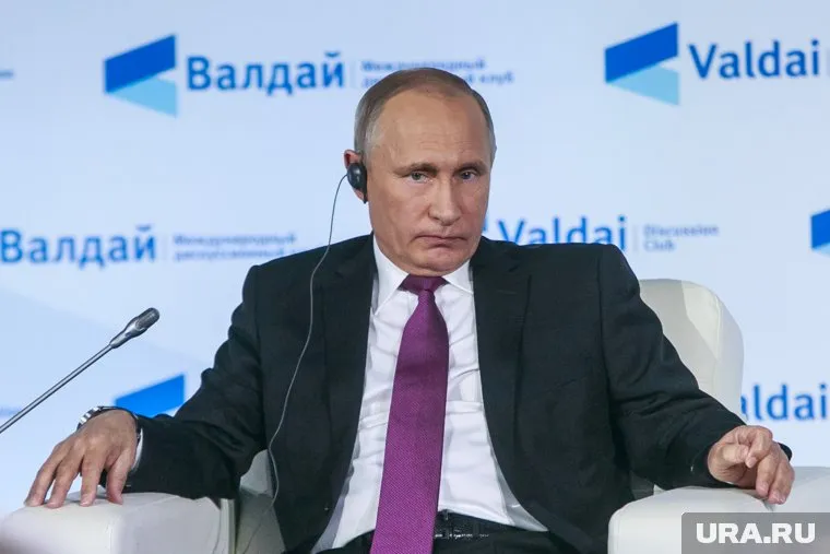 Кремль должен решить судьбу 16 губернаторов, у которых истекают полномочия