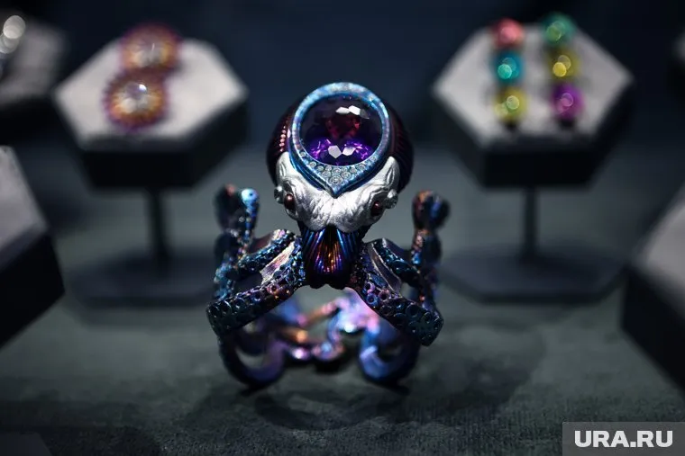 Добычей воров стали часы и украшения на сумму 3,4 млн рублей (архивное фото)