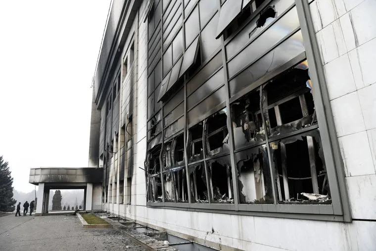 Резиденция президента Казахстана в Алма-Ате после штурма. Алма-Ата, Казахстан