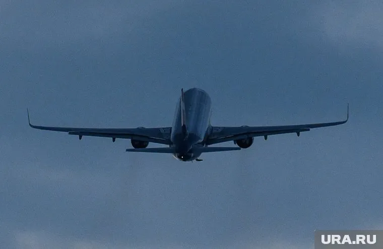 Еще два аэропорта закрыты на прием и вылет самолетов