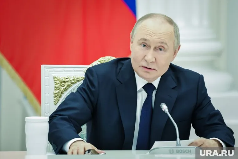 Беседа Путина и Трампа длилась около часа